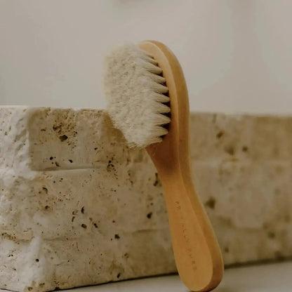 Facial Dry Brush